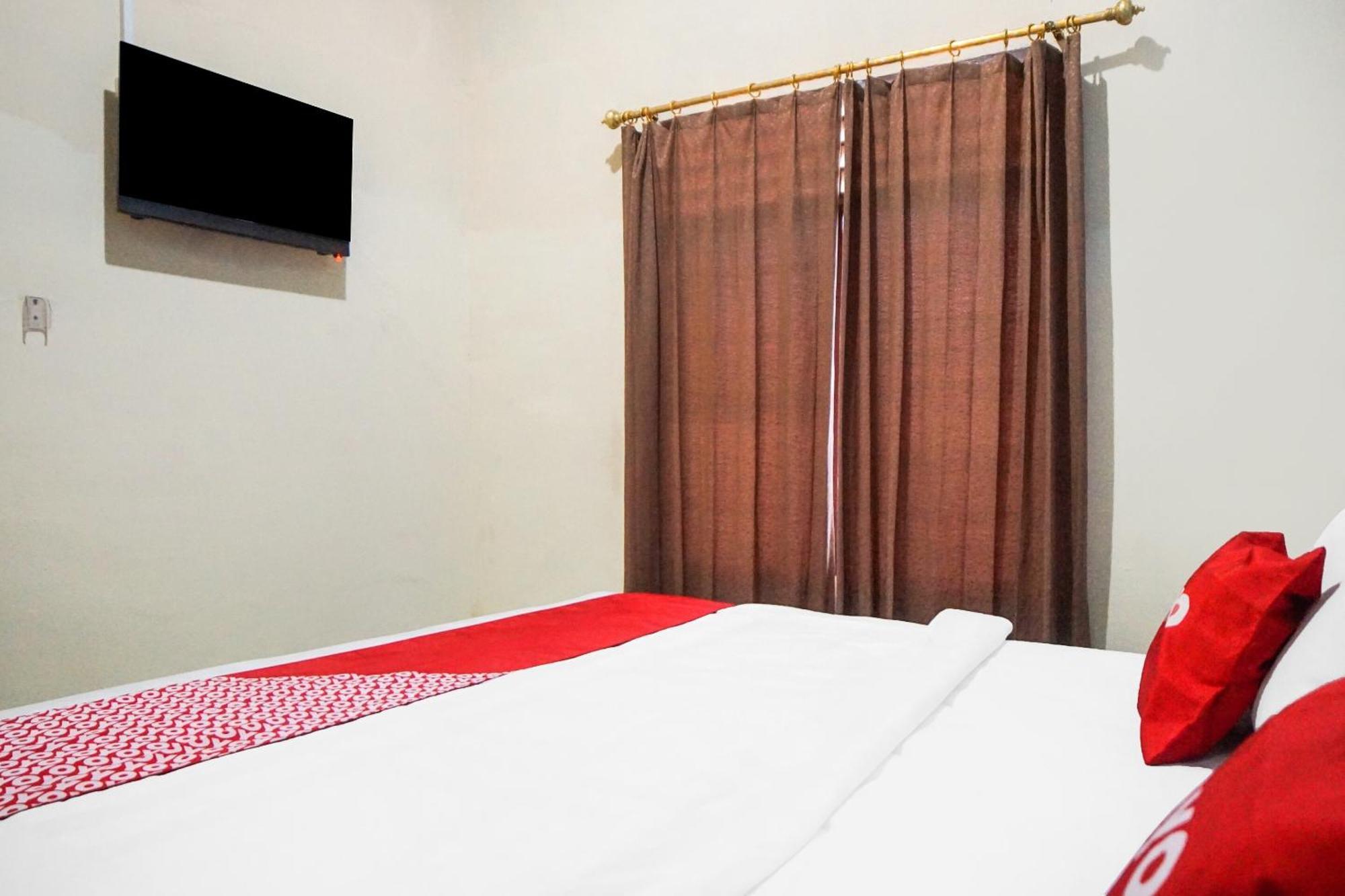 Oyo 92076 Sky Residence Cengkeh 棉兰 外观 照片