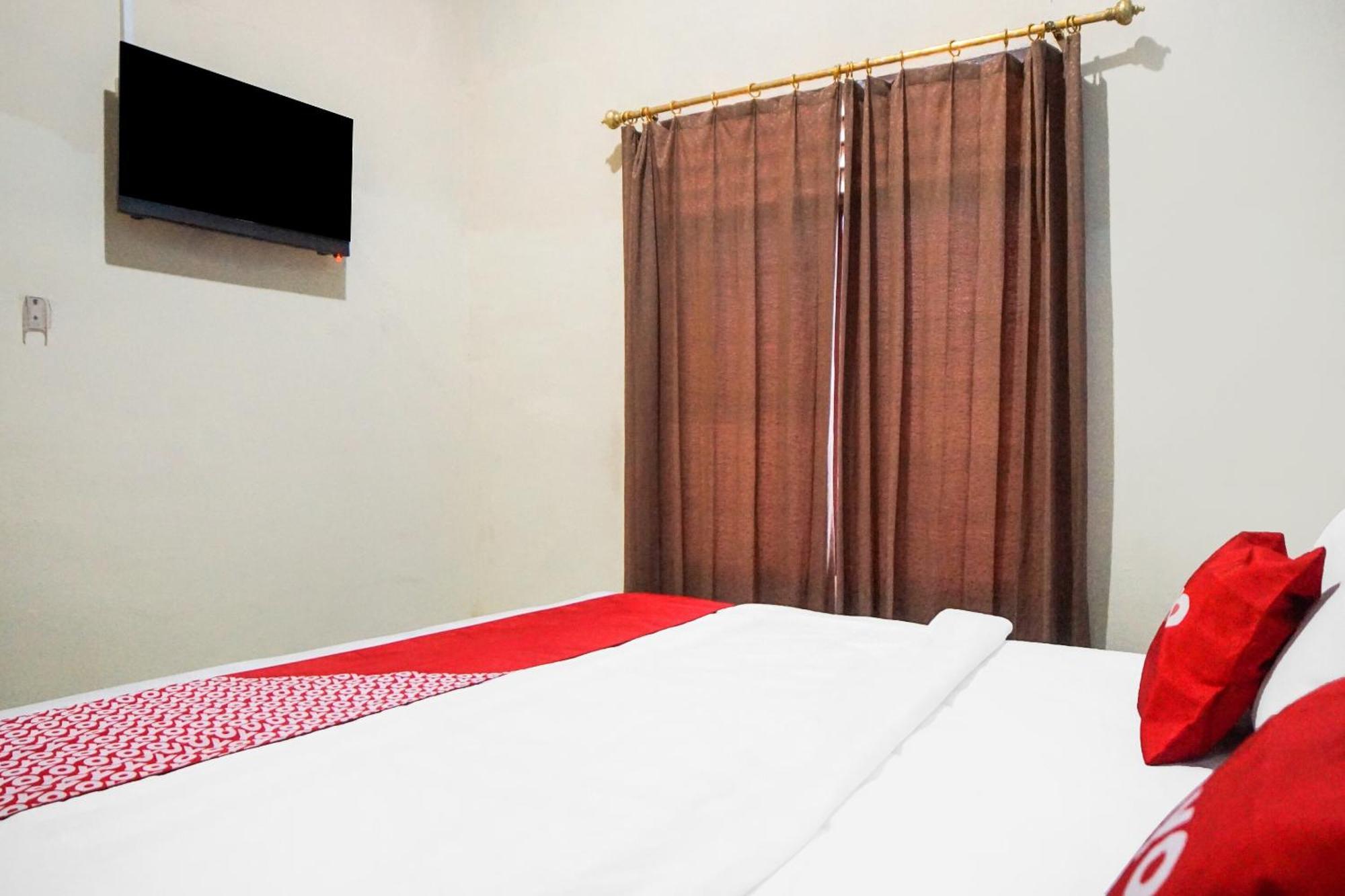 Oyo 92076 Sky Residence Cengkeh 棉兰 外观 照片