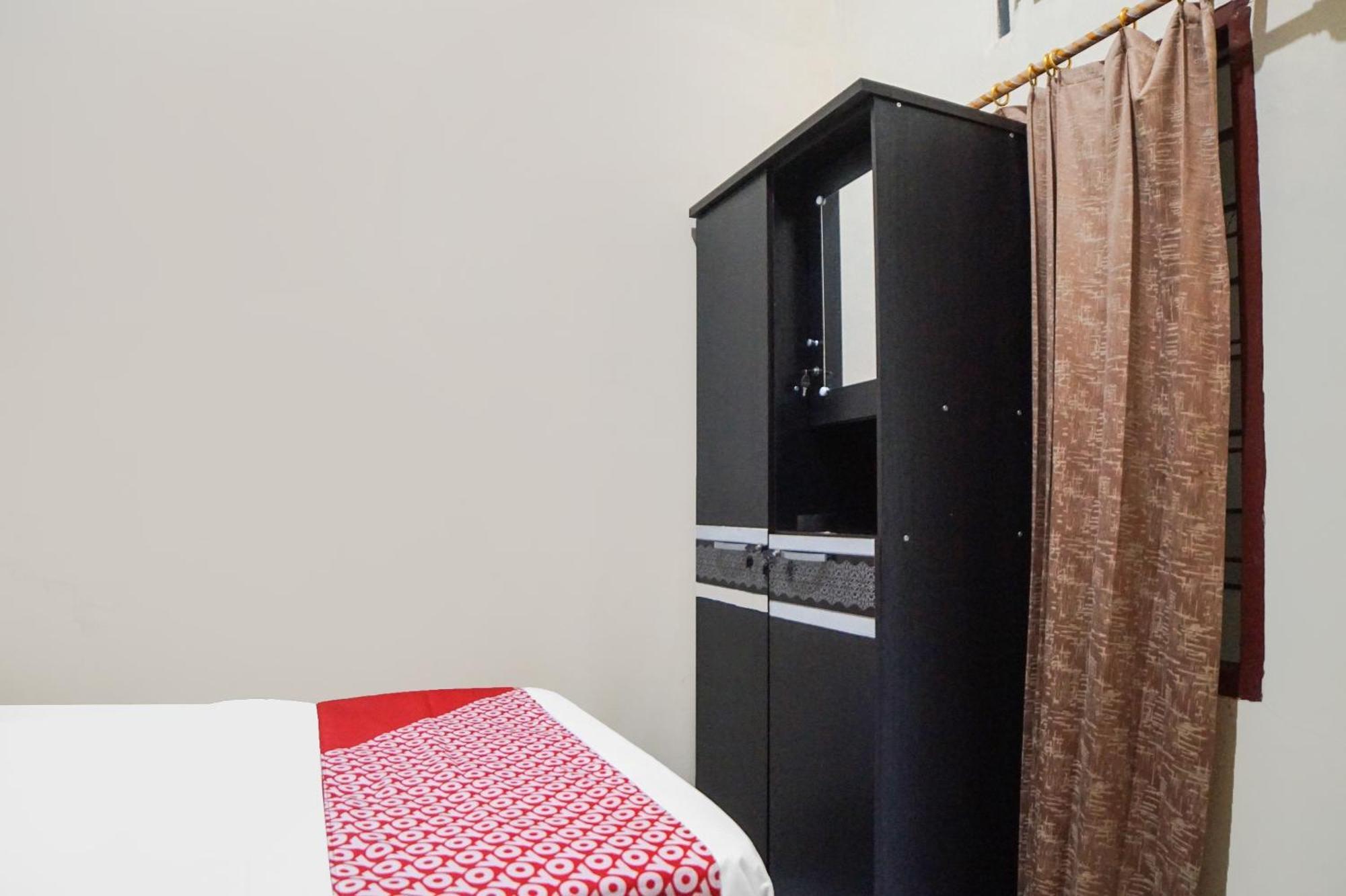 Oyo 92076 Sky Residence Cengkeh 棉兰 外观 照片